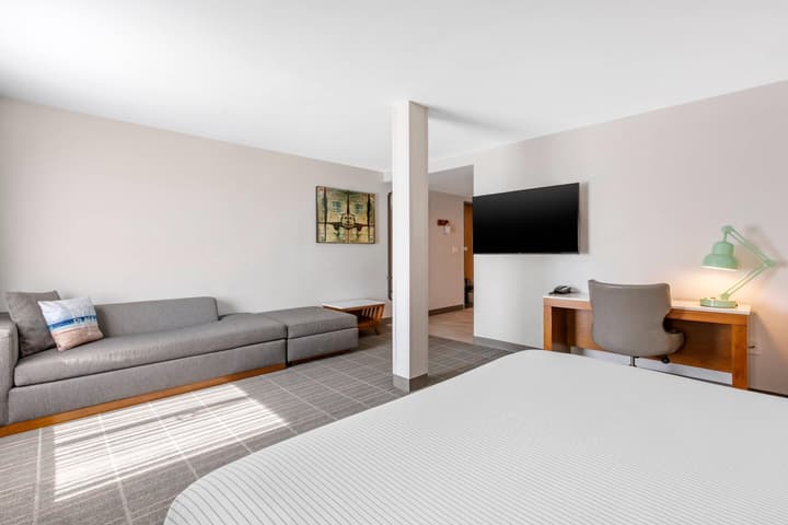 Cambria Hotel LAX