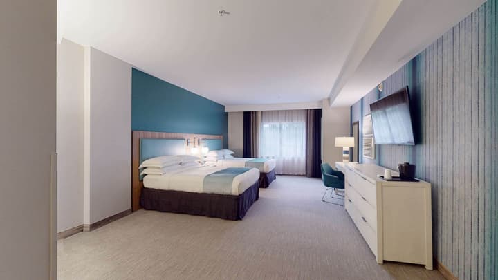 SunCoast Park Hotel Anaheim Resort, Tapestry by Hilton
