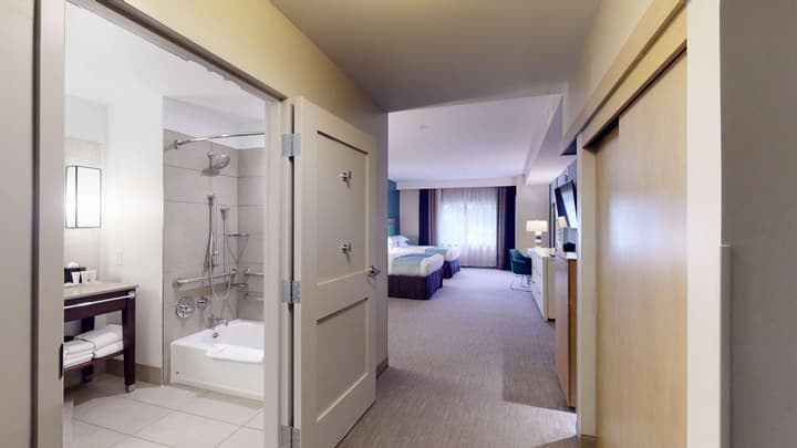 SunCoast Park Hotel Anaheim Resort, Tapestry by Hilton