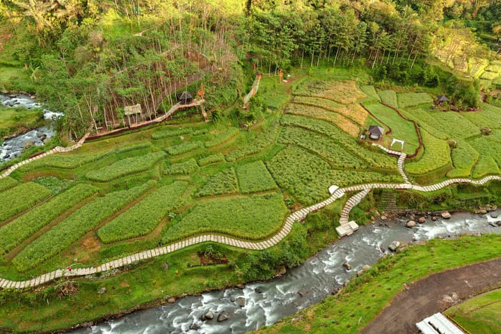 Le Eminence Hotel Convention & Resort Ciloto - Puncak