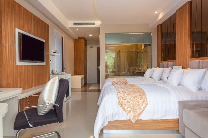 Le Eminence Hotel Convention & Resort Ciloto - Puncak