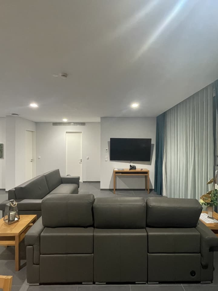 Whales Bay Hotel