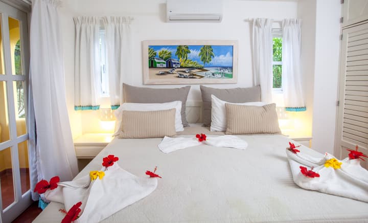 Los Corales Beach Village