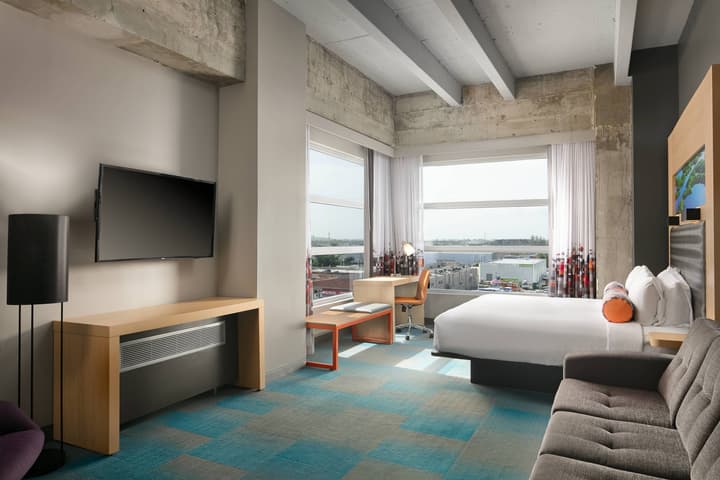 Aloft by Marriott Miami Airport