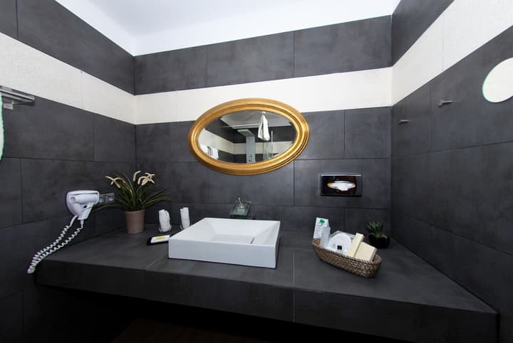 Birdcage Gay Resort - Adult Only