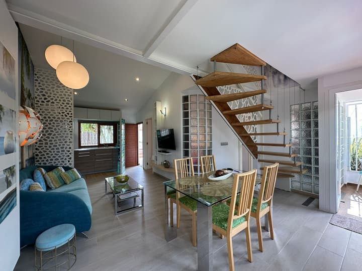 Birdcage Gay Resort - Adult Only