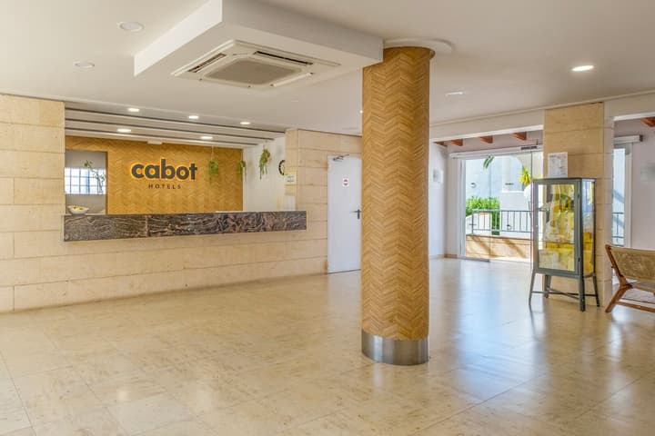 Cabot Club Torre Blanca
