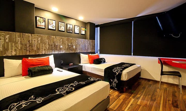 Hotel Black