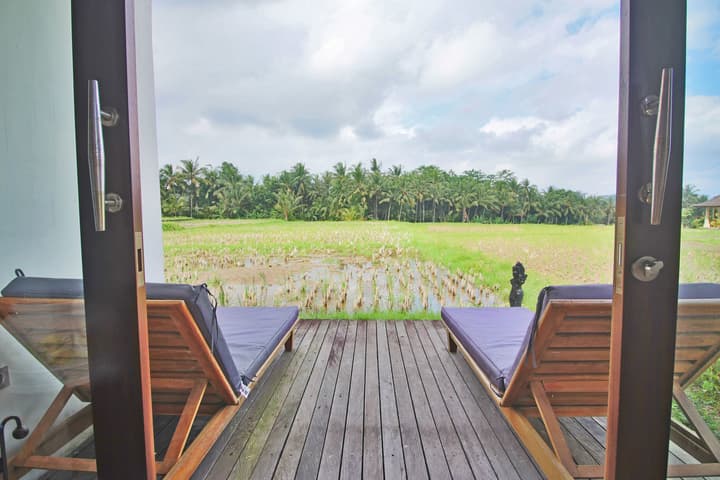 Solo Villas and Retreat