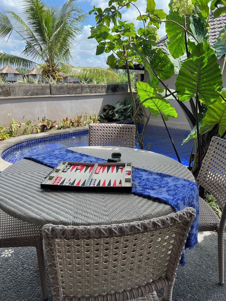 Solo Villas and Retreat