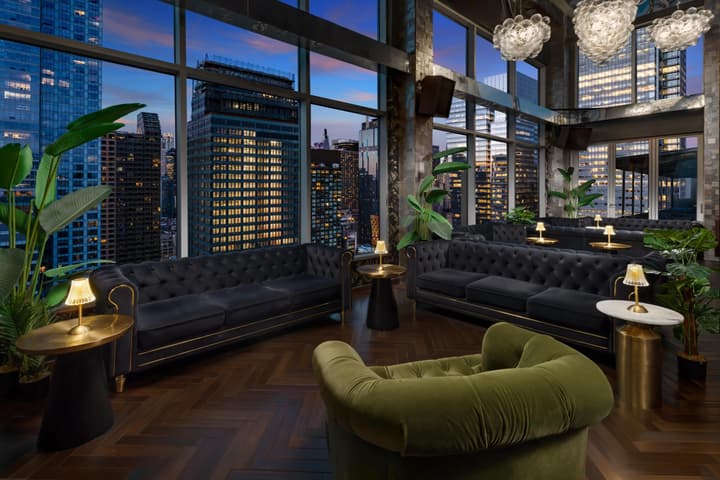DoubleTree by Hilton New York Times Square West