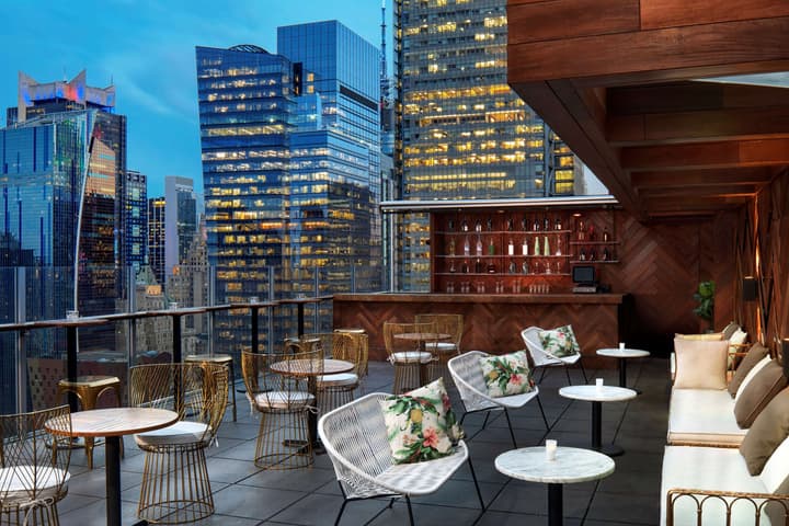 DoubleTree by Hilton New York Times Square West