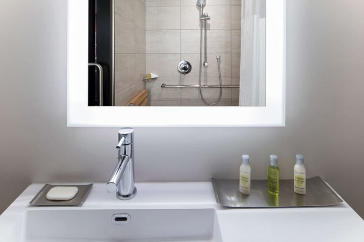 DoubleTree by Hilton New York Times Square West