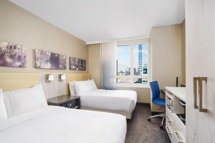 DoubleTree by Hilton New York Times Square West