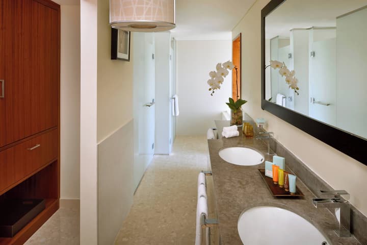 Lapita, Dubai Parks and Resorts, Autograph Collection