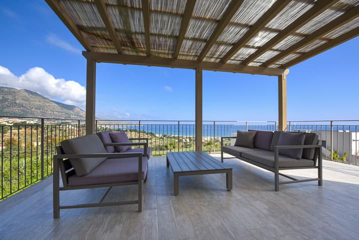 La Blanca Resort & Spa