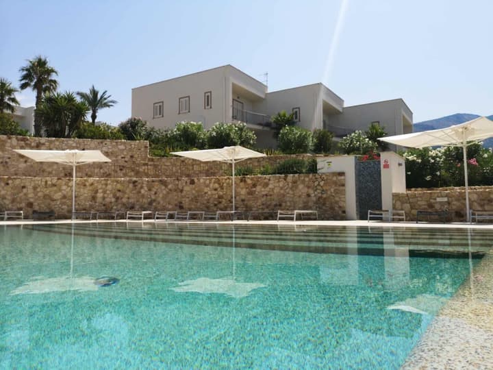 La Blanca Resort & Spa