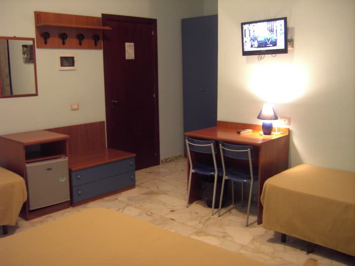 Etna Inn