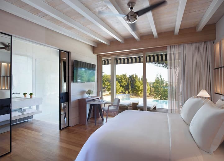 Four Seasons Astir Palace Hotel Athens
