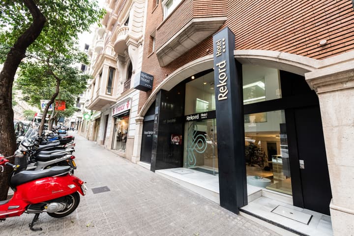 Atenea Rekord Suites Barcelona