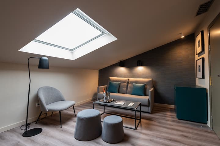Atenea Rekord Suites Barcelona