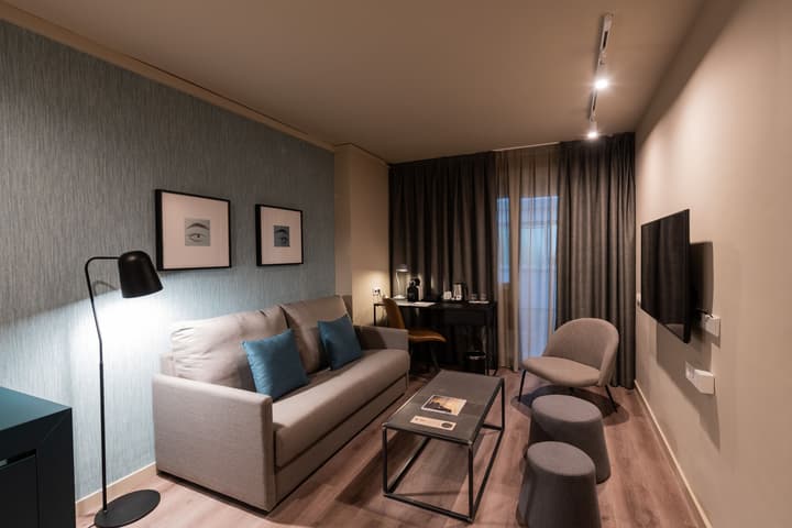 Atenea Rekord Suites Barcelona