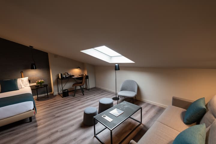 Atenea Rekord Suites Barcelona