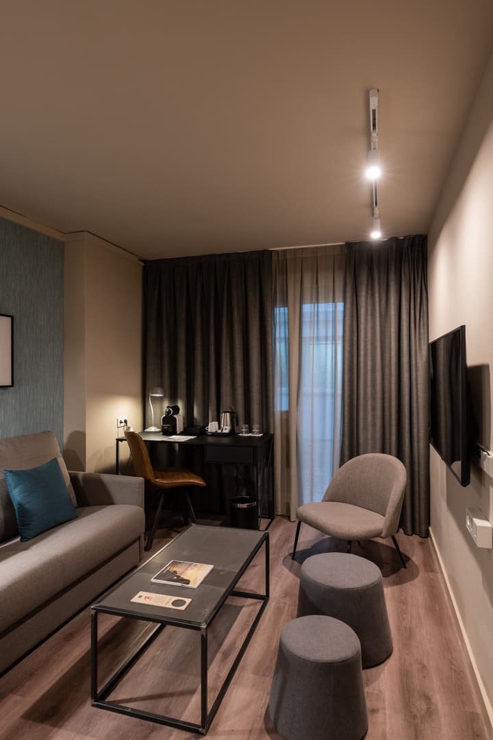 Atenea Rekord Suites Barcelona