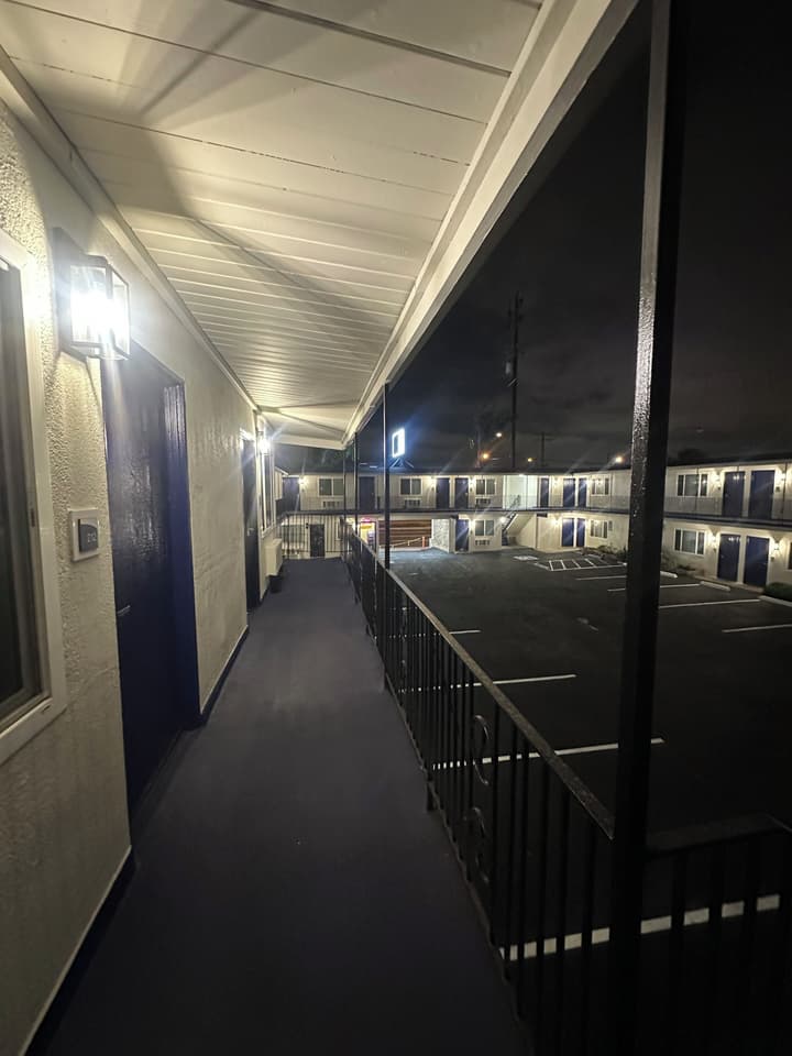 Del Aire Inn LAX