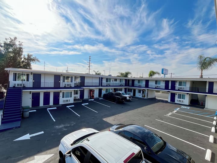 Del Aire Inn LAX
