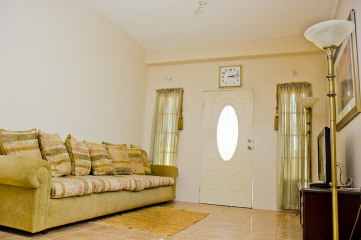 Port of Spain Breezy Guest Apartment