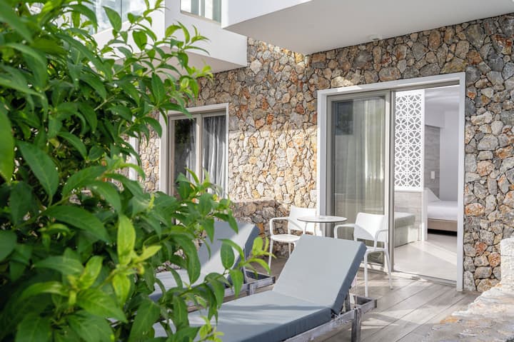 Apollon Windmill Hotel