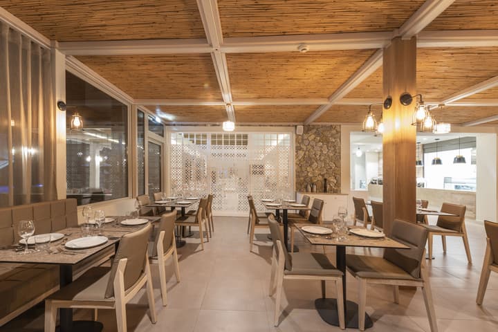 Apollon Windmill Hotel