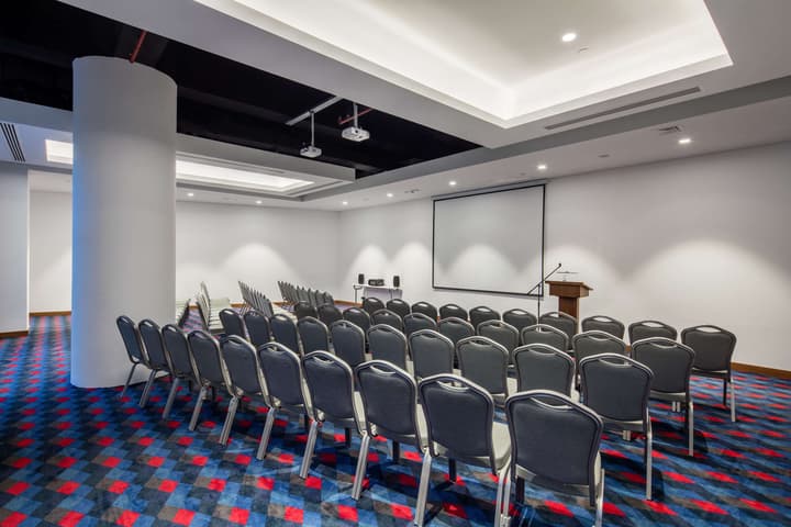 Hampton by Hilton Izmir Aliaga