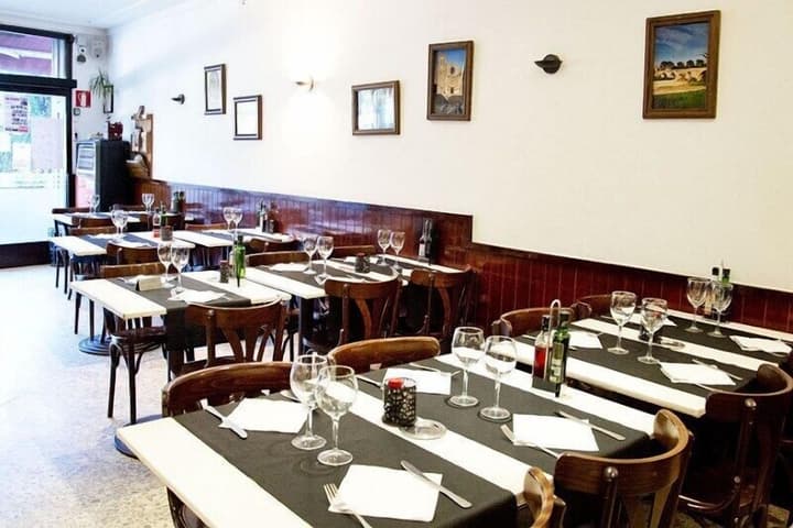 Hostal Emporda