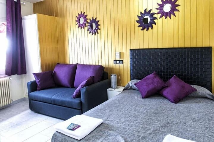 Hostal Emporda