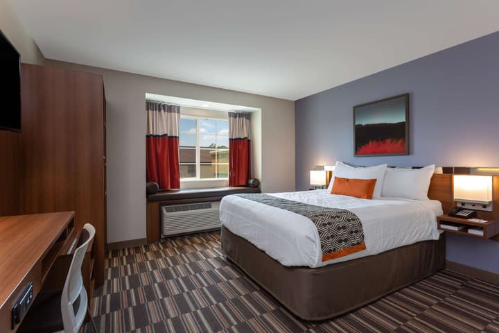 Microtel Inn & Suites by Wyndham Niagara Falls