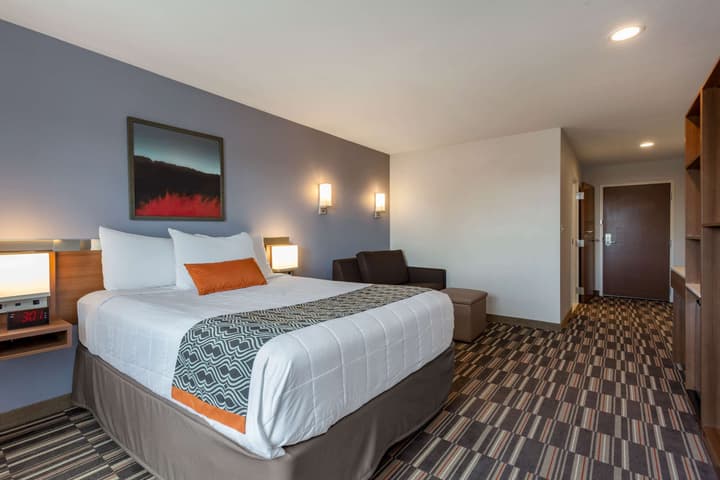 Microtel Inn & Suites by Wyndham Niagara Falls