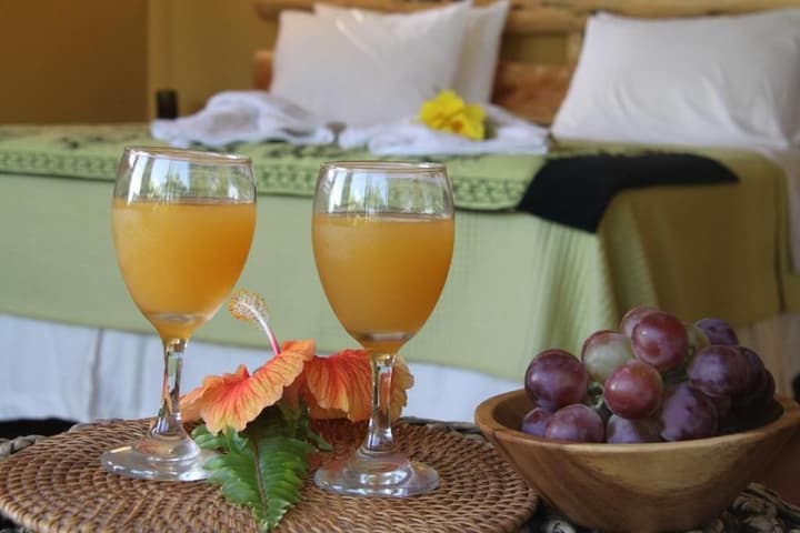 Hotel Uka Mana