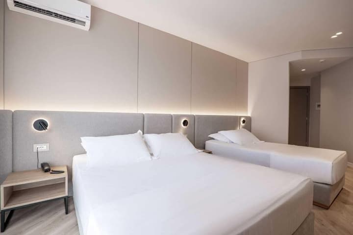 Hotel Mediterrane