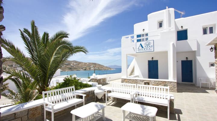 Anixi Hotel