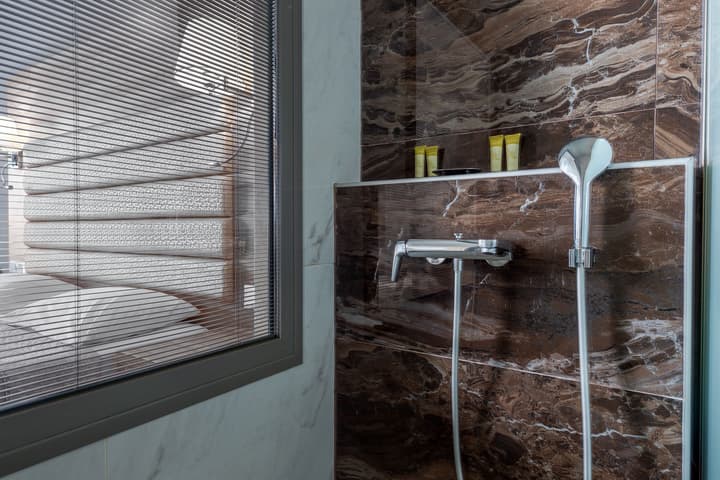 Dionysos Hotel & Suites