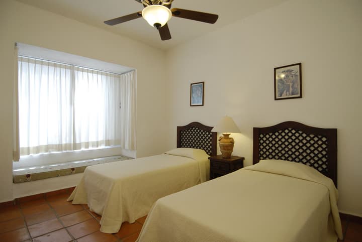 Las Palmas Condominios