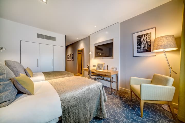 Apex City of Bath Hotel