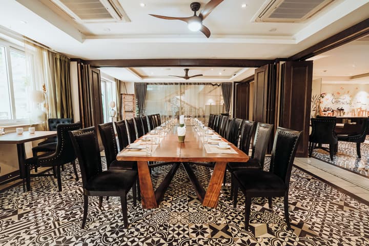 Thang Long Opera Hotel