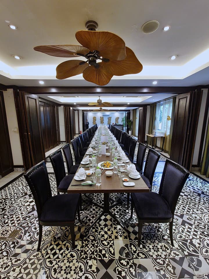 Thang Long Opera Hotel