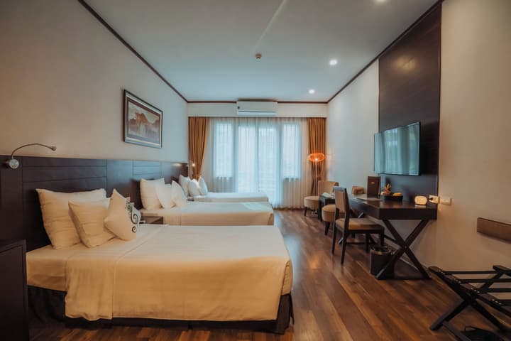 Thang Long Opera Hotel