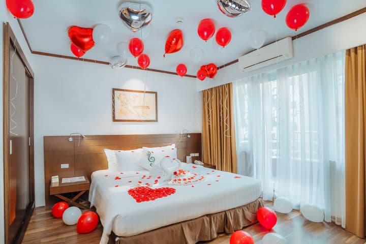 Thang Long Opera Hotel