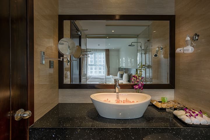 Sofia Suite Hotel & Spa Da Nang - 01 Draught Beer and 20-minute Spa per Room