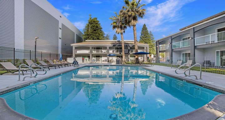 SureStay Plus Hotel by Best Western Sacramento North